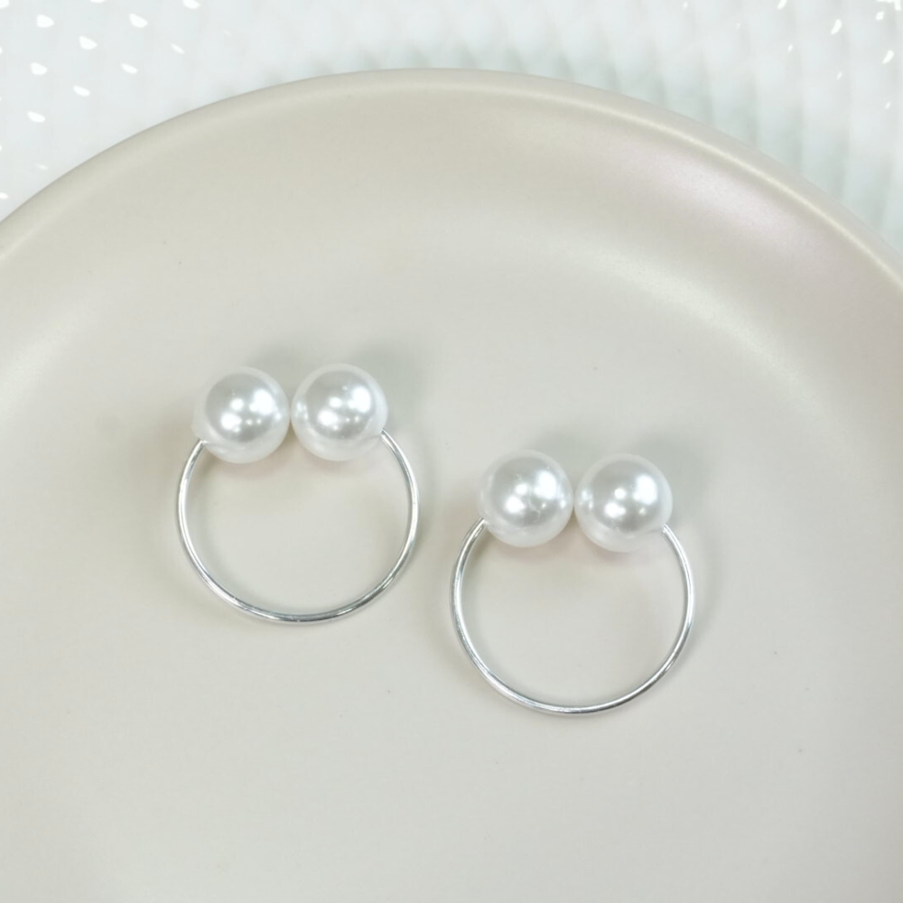 Set of 100 Pearl Napkin Rings – Double Pearl Design 1.6 x 1.2 in Bulk Elegant Table Decor for Events